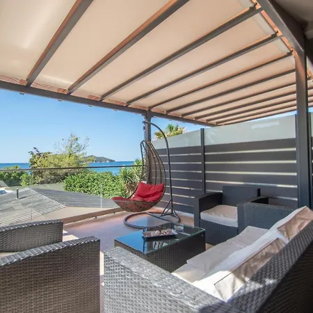 Vakantiehuis Tortuga Dafni Bay Diver's Paradise By 